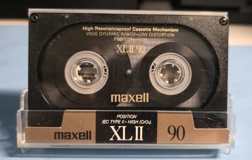 Maxell tape cassette - 90,