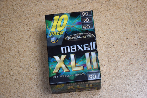 Maxell xl ii - -----,